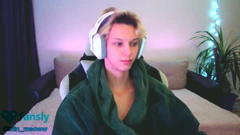 Snapshot of ostin_meoww chatting on 24, 1, 2025 Ostin online show from 24, 1, 2025