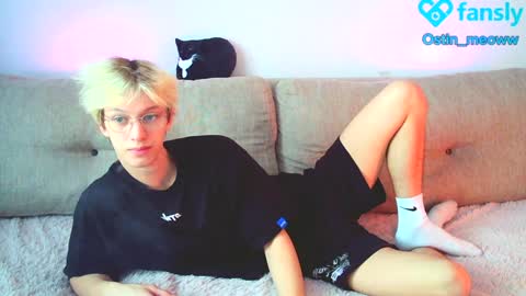 Snapshot of ostin_meoww chatting on 26, 1, 2025 Ostin online show from 26, 1, 2025
