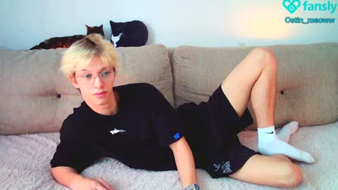 Snapshot of ostin_meoww chatting on 27, 1, 2025 Ostin online show from 27, 1, 2025