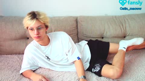 Snapshot of ostin_meoww chatting on 6, 2, 2025 Ostin online show from 6, 2, 2025