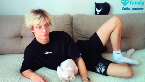 Snapshot of ostin_meoww chatting on 23, 2, 2025 Ostin online show from 23, 2, 2025