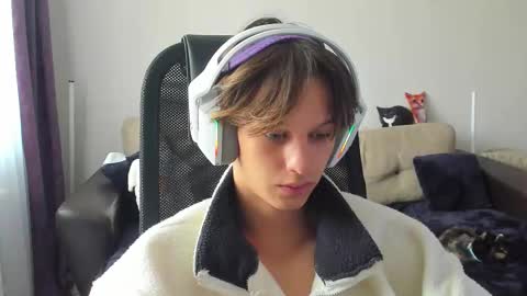 Snapshot of ostin_meoww chatting on 14, 9, 2025 Ostin online show from 14, 9, 2025