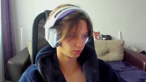 Snapshot of ostin_meoww chatting on 5, 11, 2025 Ostin online show from 5, 11, 2025