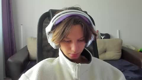 Snapshot of ostin_meoww chatting on 6, 11, 2025 Ostin online show from 6, 11, 2025