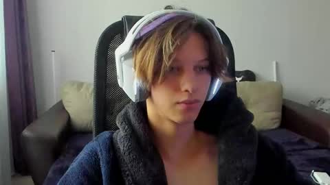 Snapshot of ostin_meoww chatting on 10, 11, 2025 Ostin online show from 10, 11, 2025