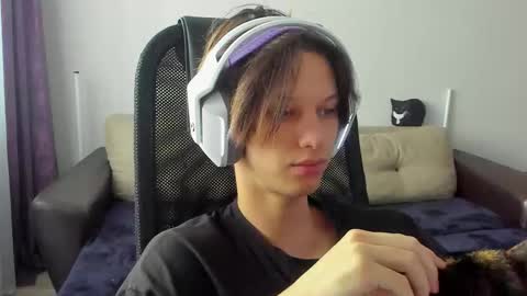 Snapshot of ostin_meoww chatting on 14, 11, 2025 Ostin online show from 14, 11, 2025