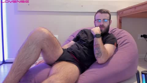 Snapshot of otishairy chatting on 8, 2, 2025 Otis online show from 8, 2, 2025