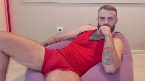 Snapshot of otishairy chatting on 26, 5, 2026 Otis online show from 26, 5, 2026