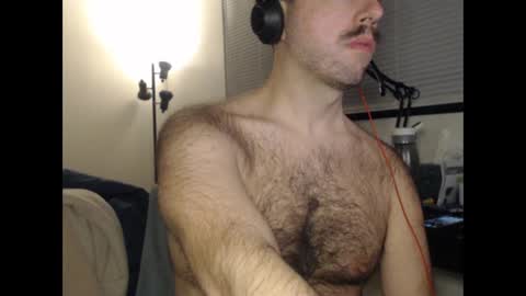 Snapshot of otterpussy chatting on 5, 1, 2025 OtterPussy online show from 5, 1, 2025