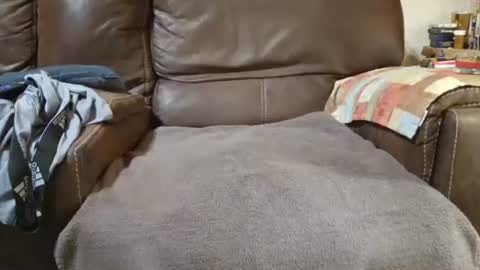 outdoorsmanmark71 online show from 10, 1, 2025