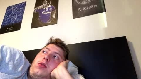 Snapshot of outflayd chatting on 26, 10, 2025 outflayd online show from 26, 10, 2025