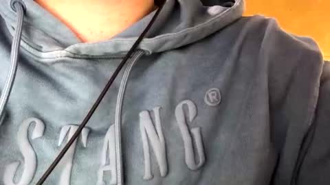 Snapshot of outflayd chatting on 26, 11, 2025 outflayd online show from 26, 11, 2025