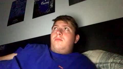 Snapshot of outflayd chatting on 28, 11, 2025 outflayd online show from 28, 11, 2025