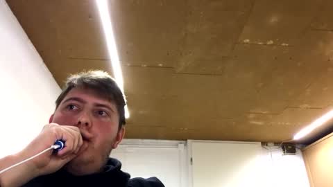 Snapshot of outflayd chatting on 4, 12, 2025 outflayd online show from 4, 12, 2025