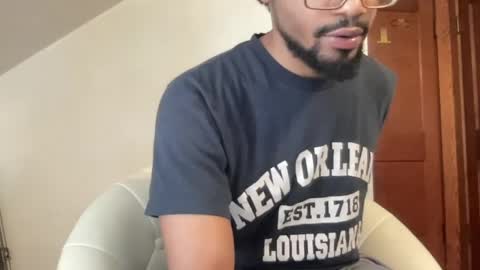 outofhisleague_ online show from 17, 5, 2026