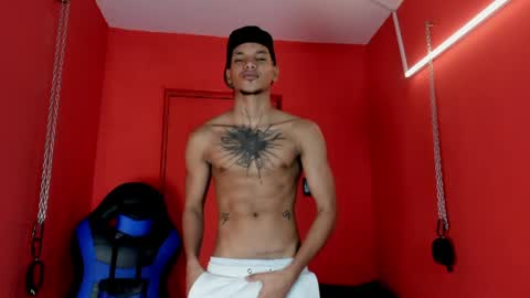Snapshot of owen_blaze3 chatting on 9, 5, 2026 owen blaze online show from 9, 5, 2026