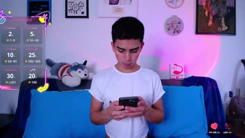 Owen  Independent model  online show from 27, 9, 2025