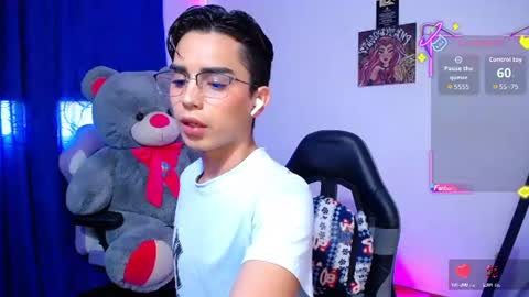 Snapshot of owenblue__ chatting on 24, 6, 2026 Owen Independent model online show from 24, 6, 2026