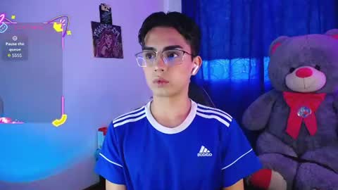 Snapshot of owenblue__ chatting on 28, 7, 2026 Owen Independent model online show from 28, 7, 2026