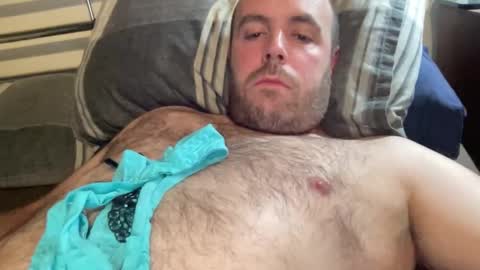 Snapshot of owenfn2 chatting on 22, 9, 2025 Owen2022 online show from 22, 9, 2025