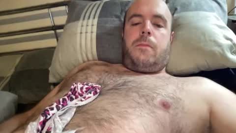 Snapshot of owenfn2 chatting on 2, 2, 2026 Owen2022 online show from 2, 2, 2026