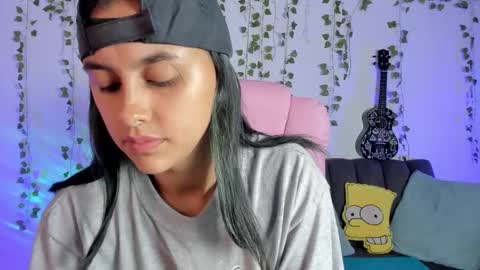 Snapshot of owenfoxx1 chatting on 13, 11, 2025 Owen foxx online show from 13, 11, 2025