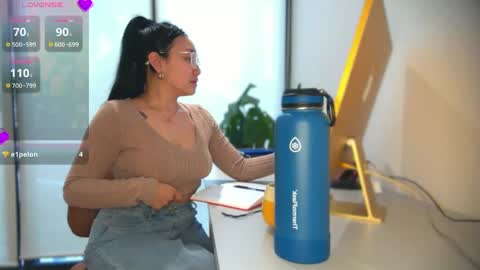 Snapshot of ozhmara chatting on 29, 9, 2025 ozhmara online show from 29, 9, 2025