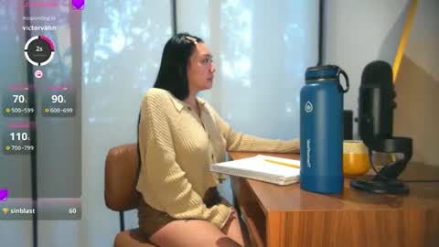 Snapshot of ozhmara chatting on 5, 11, 2025 ozhmara online show from 5, 11, 2025