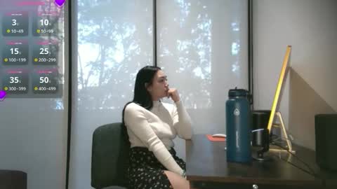 Snapshot of ozhmara chatting on 1, 12, 2025 ozhmara online show from 1, 12, 2025