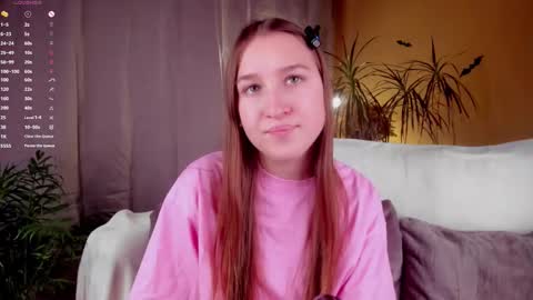 Snapshot of oziecarmona chatting on 1, 11, 2025 Caroline or just Lina online show from 1, 11, 2025