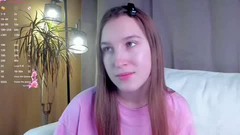 Snapshot of oziecarmona chatting on 28, 11, 2025 Caroline or just Lina online show from 28, 11, 2025