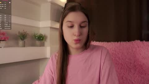 Snapshot of oziecarmona chatting on 19, 2, 2026 Caroline or just Lina online show from 19, 2, 2026