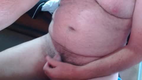 Snapshot of ozzieozzieoi chatting on 15, 12, 2025 HairyolOz online show from 15, 12, 2025