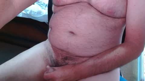 Snapshot of ozzieozzieoi chatting on 16, 12, 2025 HairyolOz online show from 16, 12, 2025