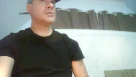 Snapshot of ozzispandex chatting on 19, 4, 2026 ozzispandex online show from 19, 4, 2026
