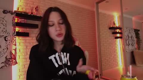 Snapshot of p0rsche911 chatting on 15, 12, 2024 Alice online show from 15, 12, 2024