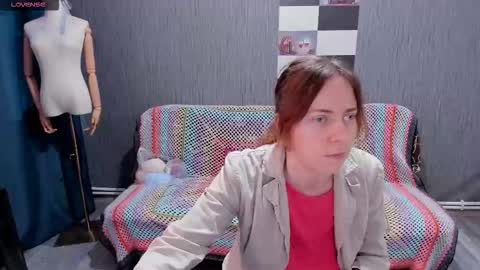 Ella online show from 10, 10, 2025