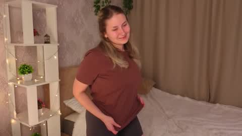 Snapshot of pagecupps chatting on 17, 12, 2025 Betty online show from 17, 12, 2025