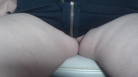 paiperhalliwey online show from 1, 3, 2025