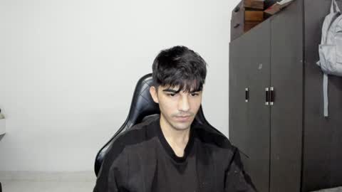 pakun_ online show from 4, 1, 2025