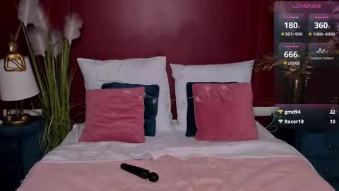 Snapshot of palmlora chatting on 13, 12, 2025 Kate online show from 13, 12, 2025