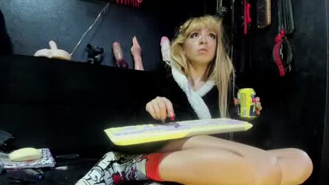 Snapshot of palomawells chatting on 14, 12, 2024 Paloma online show from 14, 12, 2024