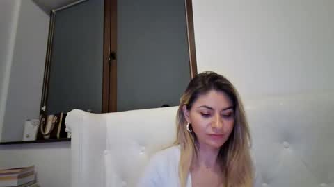 Snapshot of pamela051087 chatting on 15, 12, 2025 Pamela051087 online show from 15, 12, 2025