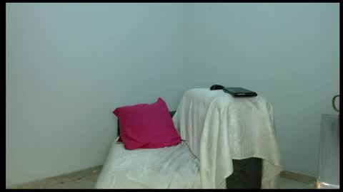 pamela_black_bigcock online show from 4, 6, 2026
