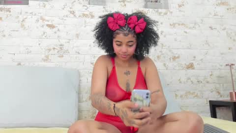 Snapshot of pamela_west chatting on 7, 1, 2025 Pamela West online show from 7, 1, 2025