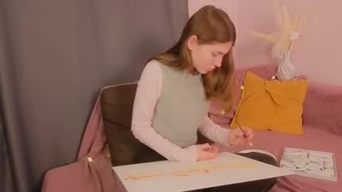 Snapshot of pamilarakestraw chatting on 6, 11, 2025 daniella online show from 6, 11, 2025