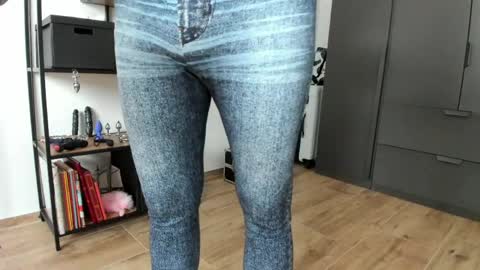 pampersandspanking online show from 12, 4, 2026
