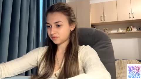 Snapshot of pamulahallquist chatting on 13, 7, 2026 Lia online show from 13, 7, 2026