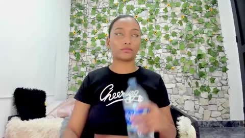 Snapshot of pandora_gu1 chatting on 5, 12, 2024 pandora_gu1 online show from 5, 12, 2024