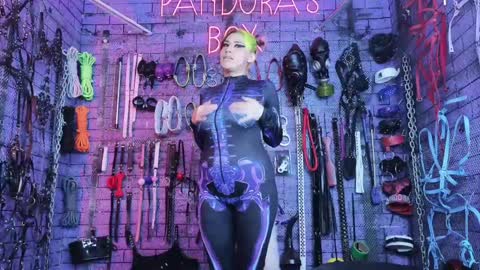 Snapshot of pandoranez chatting on 6, 1, 2025 PandoraNez online show from 6, 1, 2025